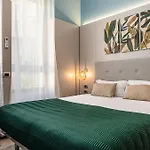 Italianway - Napo Torriani 22 D *