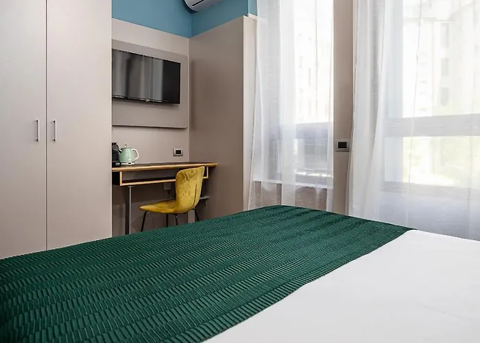 Italianway - Napo Torriani 22 D * Milano